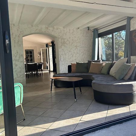 Residence Gabrielle Le Cannet Des Maures Esterno foto