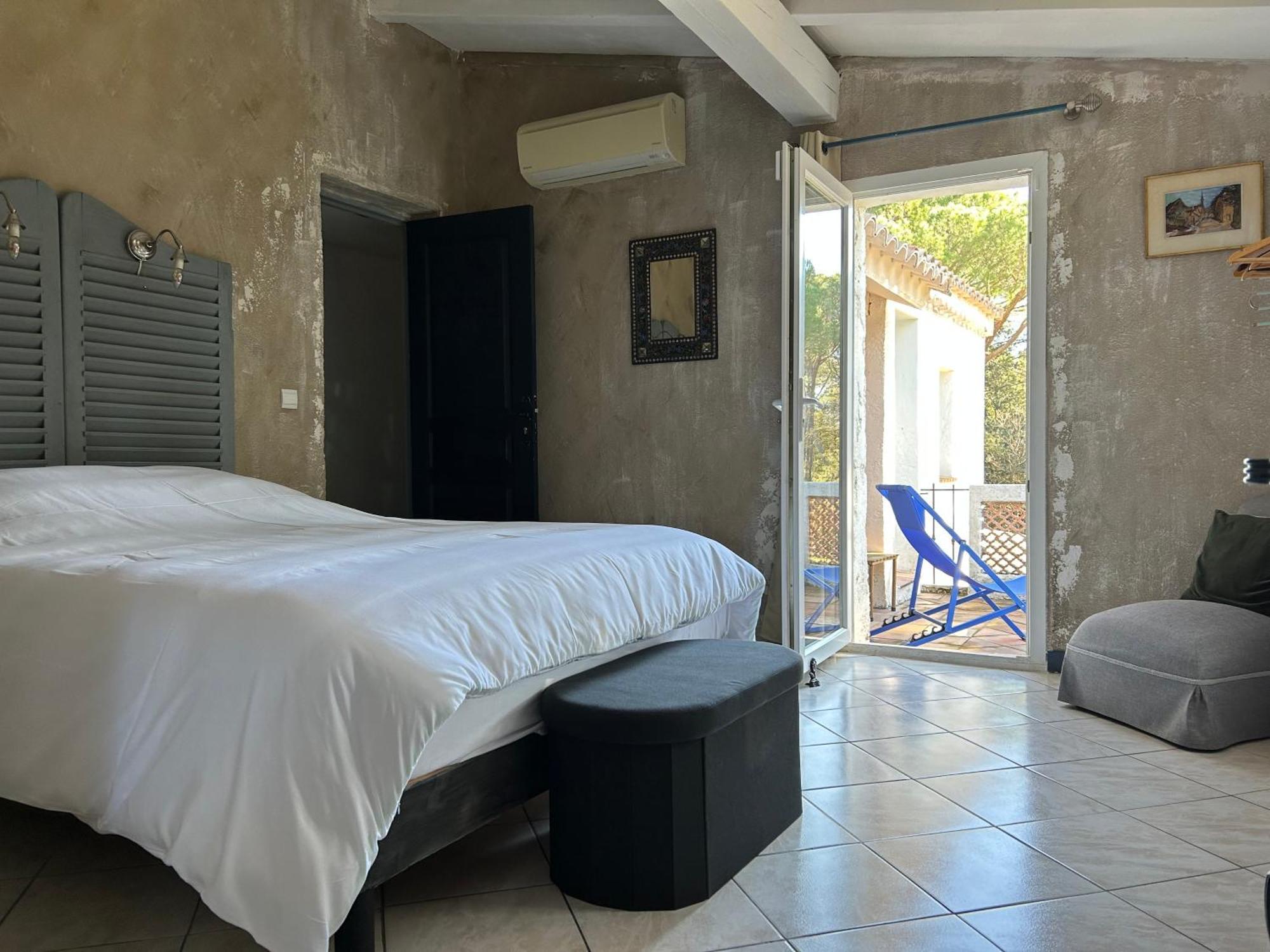 Residence Gabrielle Le Cannet Des Maures Esterno foto